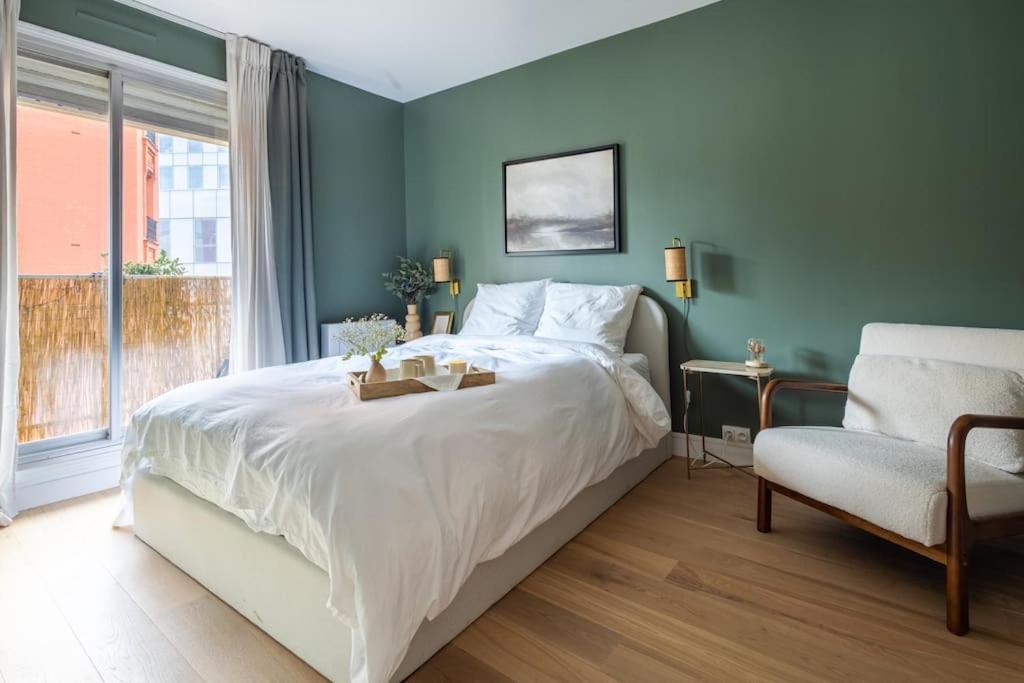 Gaspar - Joli Nid Douillet Proche De Paris Avec Balcon Boulogne-Billancourt Eksteriør billede